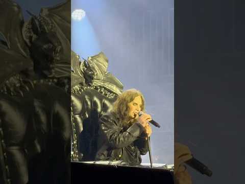 BLACK SABBATH - Back To The Beginning (SHORTS)