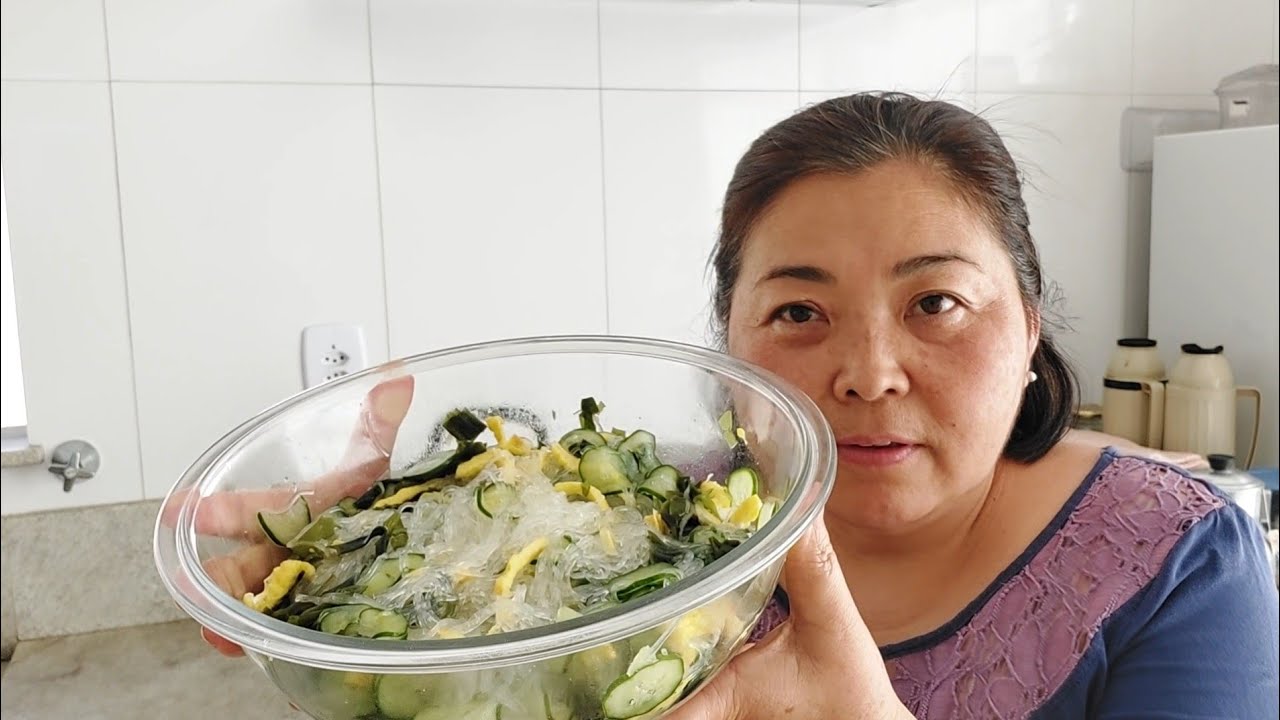 CONHECE MACARRÃO DE FEJÃO VERDE? HARUSSAMÊ. salada japonesa