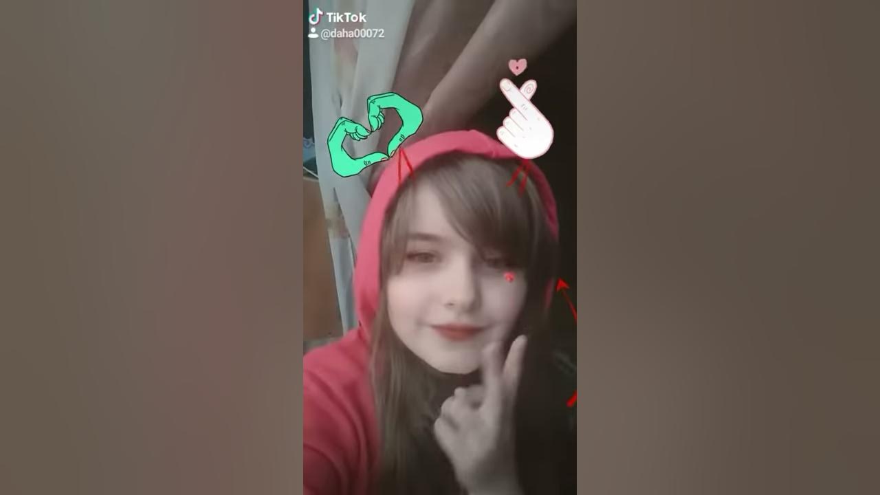 Девочка в тренде мем Мнение". Относятся ли игры, геймплей которых крутится вокруг выдавливания прыщей