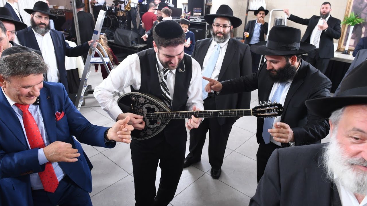 אלירן אלבז - בקטע נעימה גרוזינית "שאלכו" חתונה בכפר חב"ד | eliran elbaz -