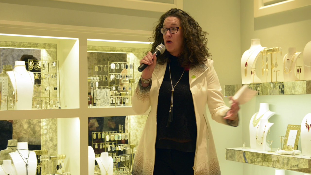 I Support the Girls | Dana Marlowe | Hub Dot