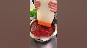 Quán lẩu dùng đá lạnh để loại bỏ dầu mỡ #shorts