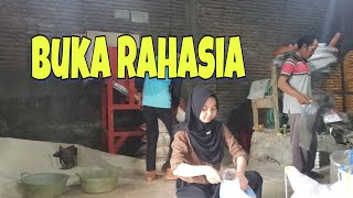 BLAK BLAKAN TENTANG RAHASIA PERUSAHAAN