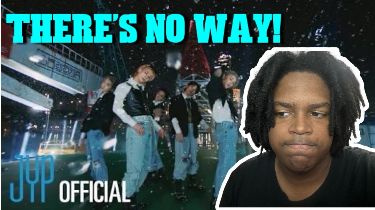 BLACK AMERICAN FIRST TIME REACTION To Stray Kids 