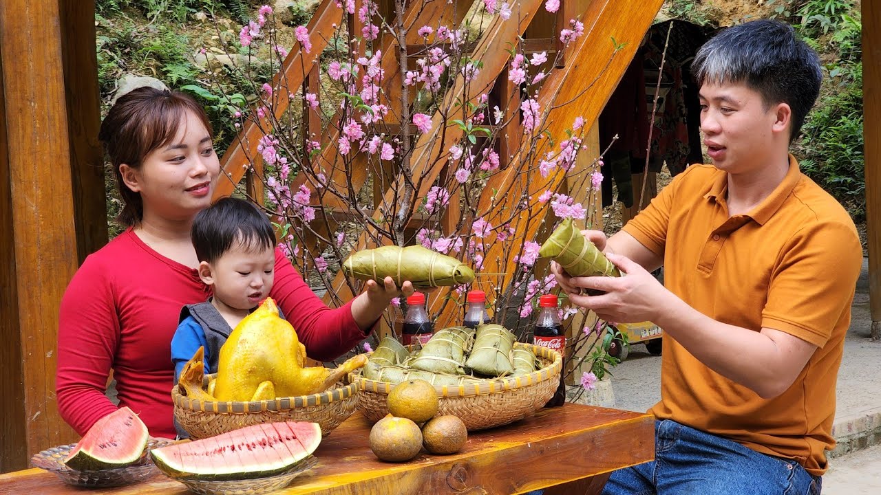 How to wrap cakes to welcome the new year with a family meal - Chúc Tòn Bình