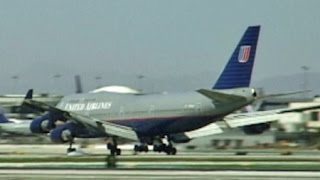 United 747 Rough Landing! (LAX 2001)