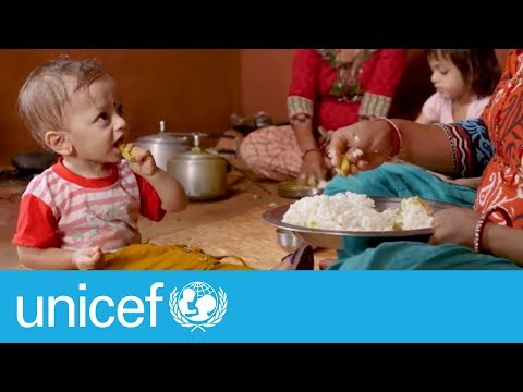 Video: How To Feed A Child Up To A Year In