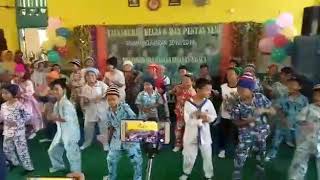 Nari Pake Baju Tidur