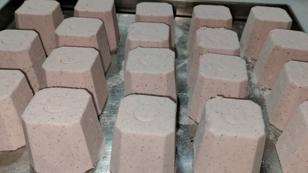 Crunchy baking soda satisfying asmr #asmrbakingsoda #asmrvideo @relaxingcrushasmr 