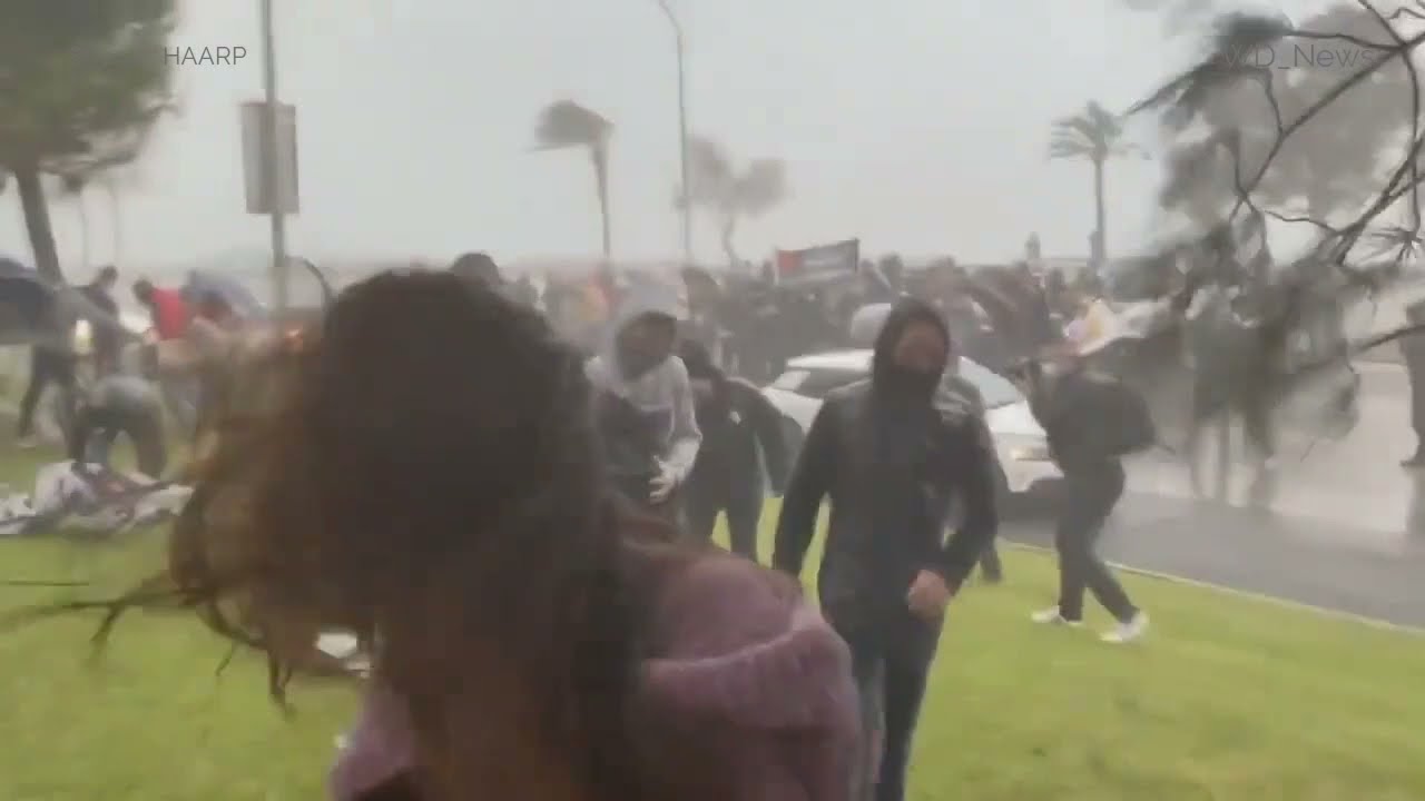 Hurricane Hits Spain! Strong Winds With a Speed ​​of 144 km/H Destroy the Island of Mallorca!