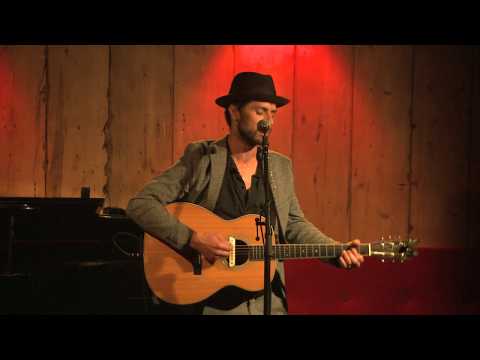 Matthew Davies - Good Girls (live at the Rockwod Music Hall)