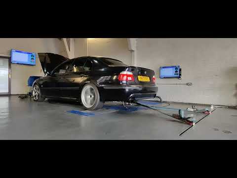 BMW E39 540I