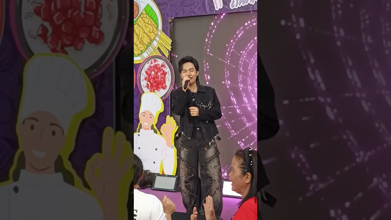 ขอเป็นพระเอกในหัวใจเธอ  #ลีโอ   อธิป #fc (ลูกชาย) ห้างเสนาเฟสท์