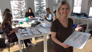 Celebrity Swag Manitoba Womans Jewelry In Grammy Gift Bag