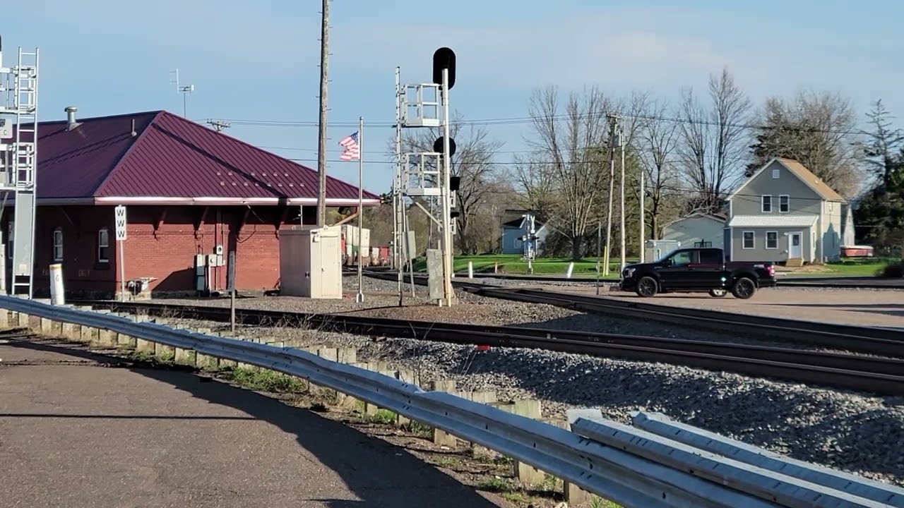CN 2942 M357 at Ladysmith on 5-7-23