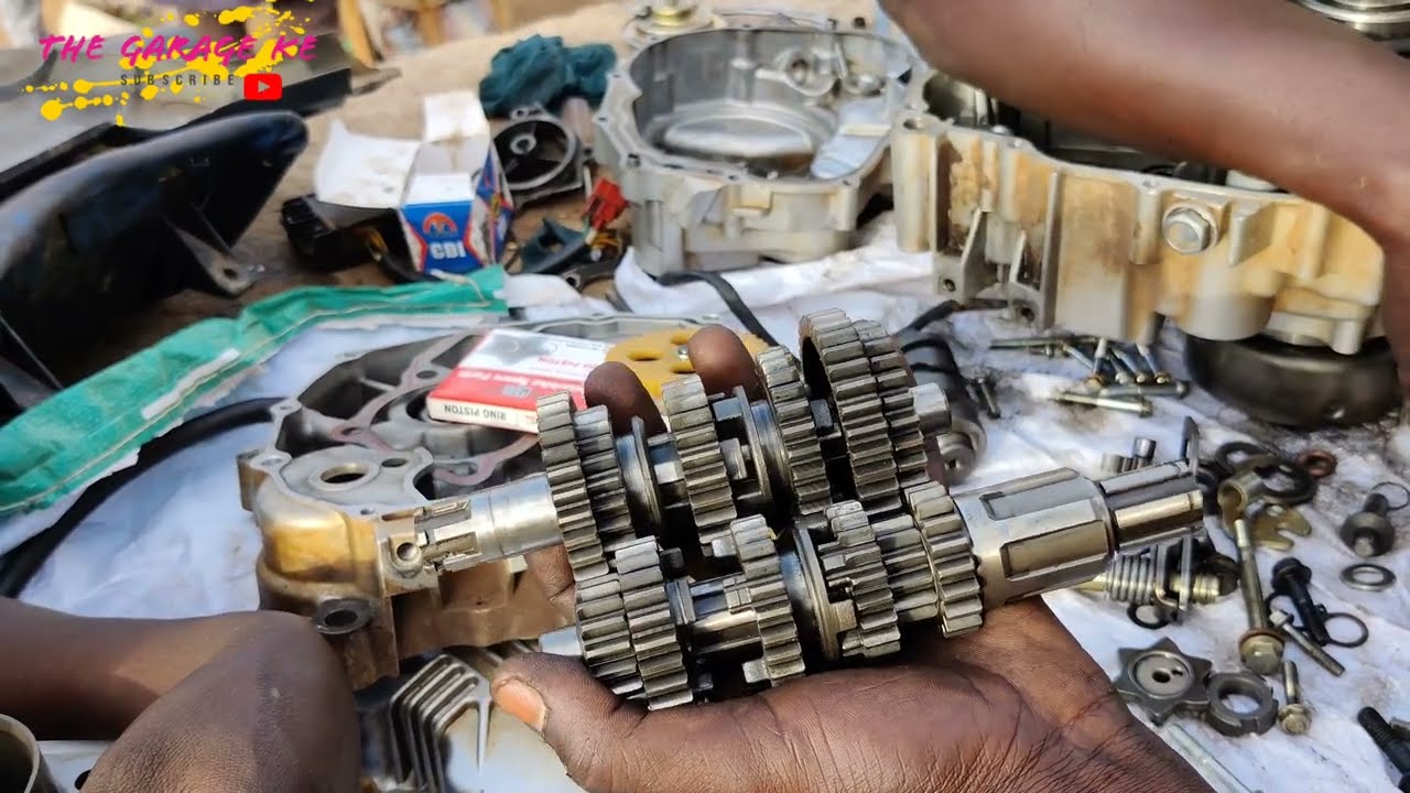 CG 150 MOTORCYCLE GEARBOX // TRANSMISSION ASSEMBLY AND ENGIBE REBUILD