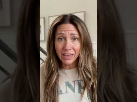 EVIL RUMI summons GIANT INSECTS! 🪲🦗