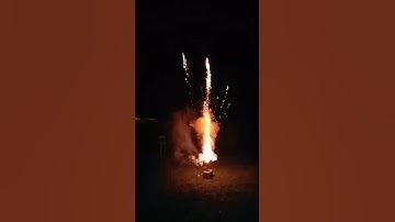 firework in slow motion. please subscribe and like.😅 #shorts #viral #fireworks #slowmotion #slowmo