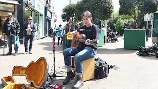 Everyones Smiling Paul Jenkinson I Gotta Feeling Busking On Grafton Street