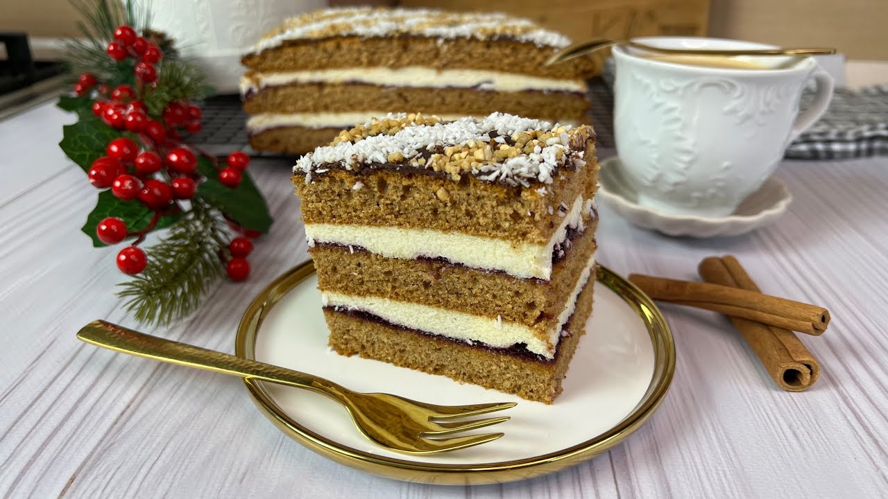 Piernik herbaciany z kremem i powidłami - Najlepszy