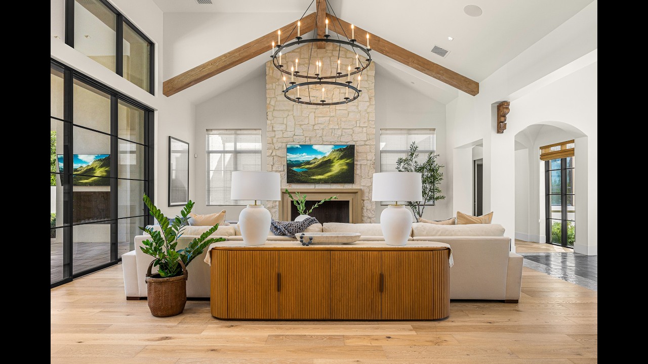 A Modern Luxury Retreat in Paradise Valley | 6126 E Joshua Tree Ln