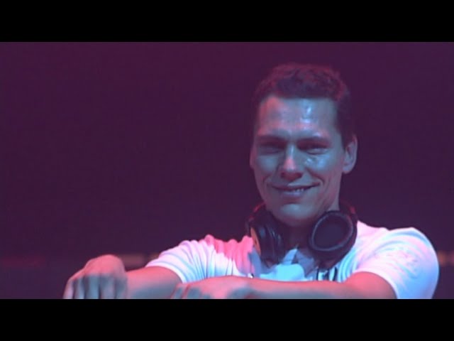 DJ Tiesto - Traffic (DJ Montana Edit), DVD Remux HD, (Tiesto in Concert - Arnhem Gelredome, 2004) class=