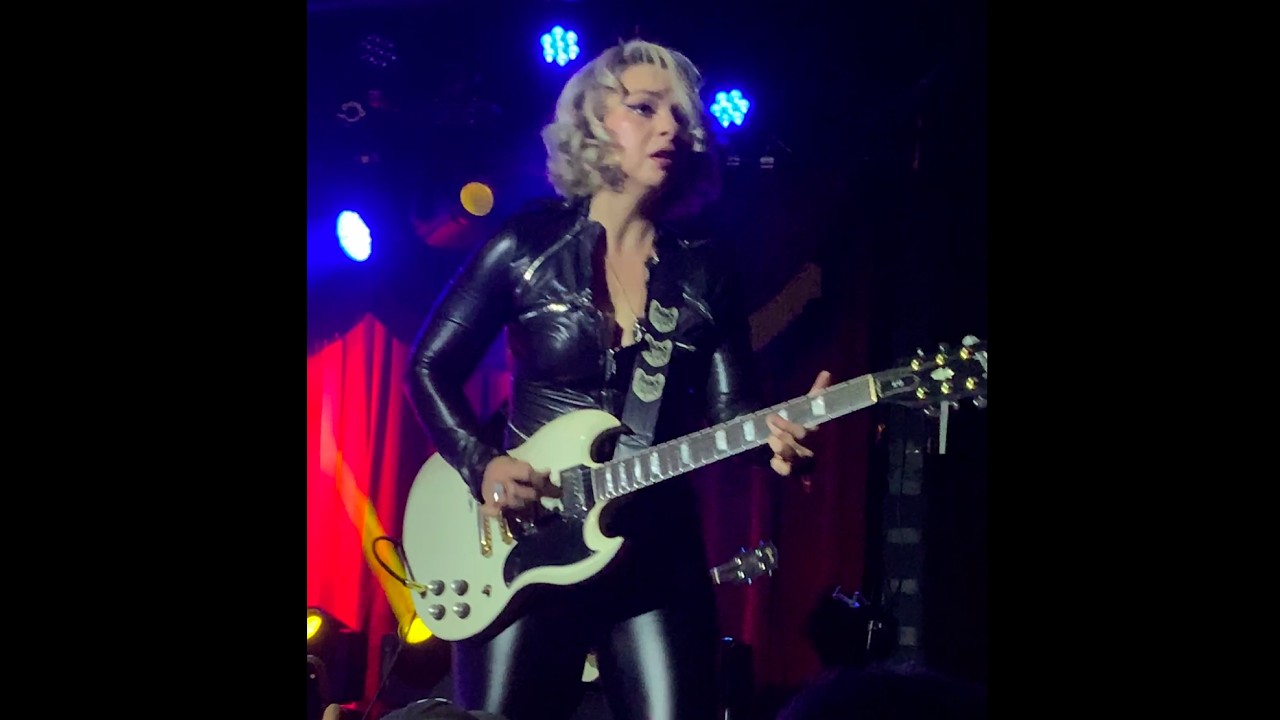Samantha Fish. BLACK WIND HOWLING. Brooklyn Bowl. NYC. December. 20, 2025. SHAKE 'EM ON DOWN tour.