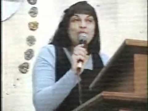 ترنيمة انا هاملا الكون ترنيم ليديا شديد نهضة الكنيسة الانجيلية بمنهرى 