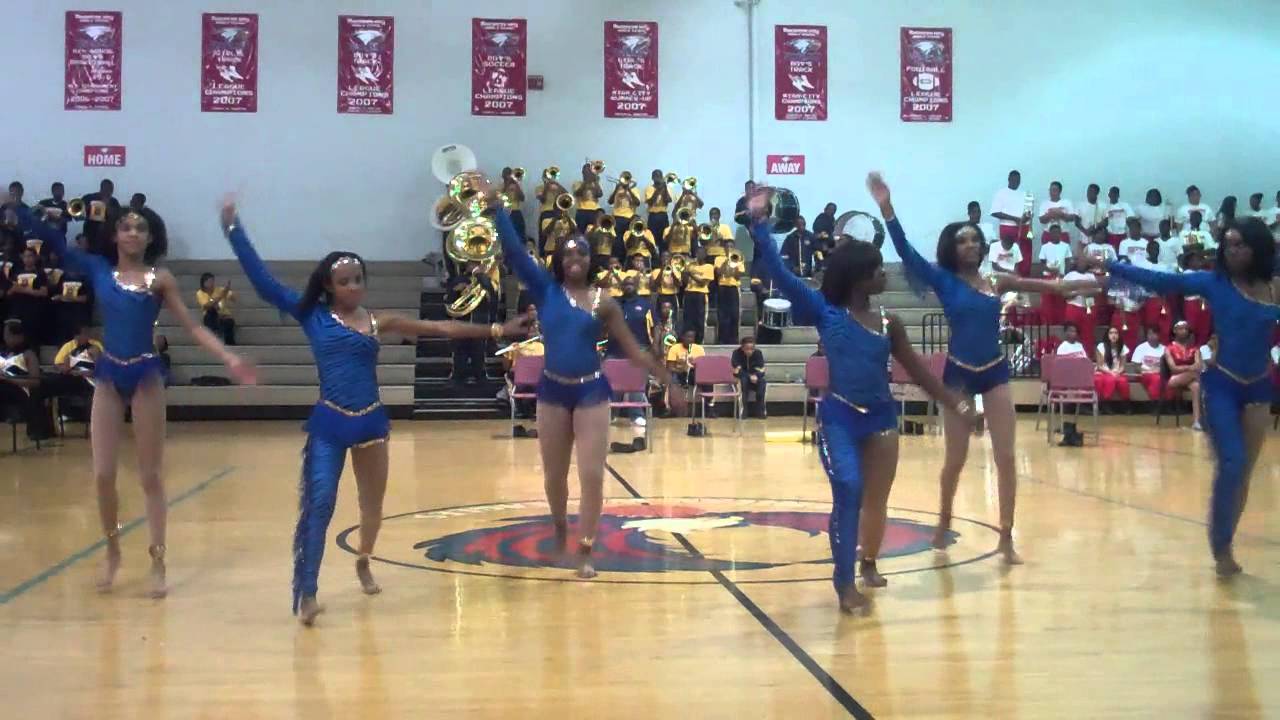 Hickory Ridge Middle School Scream at American Way Showdown 2014 rd 6 ...
