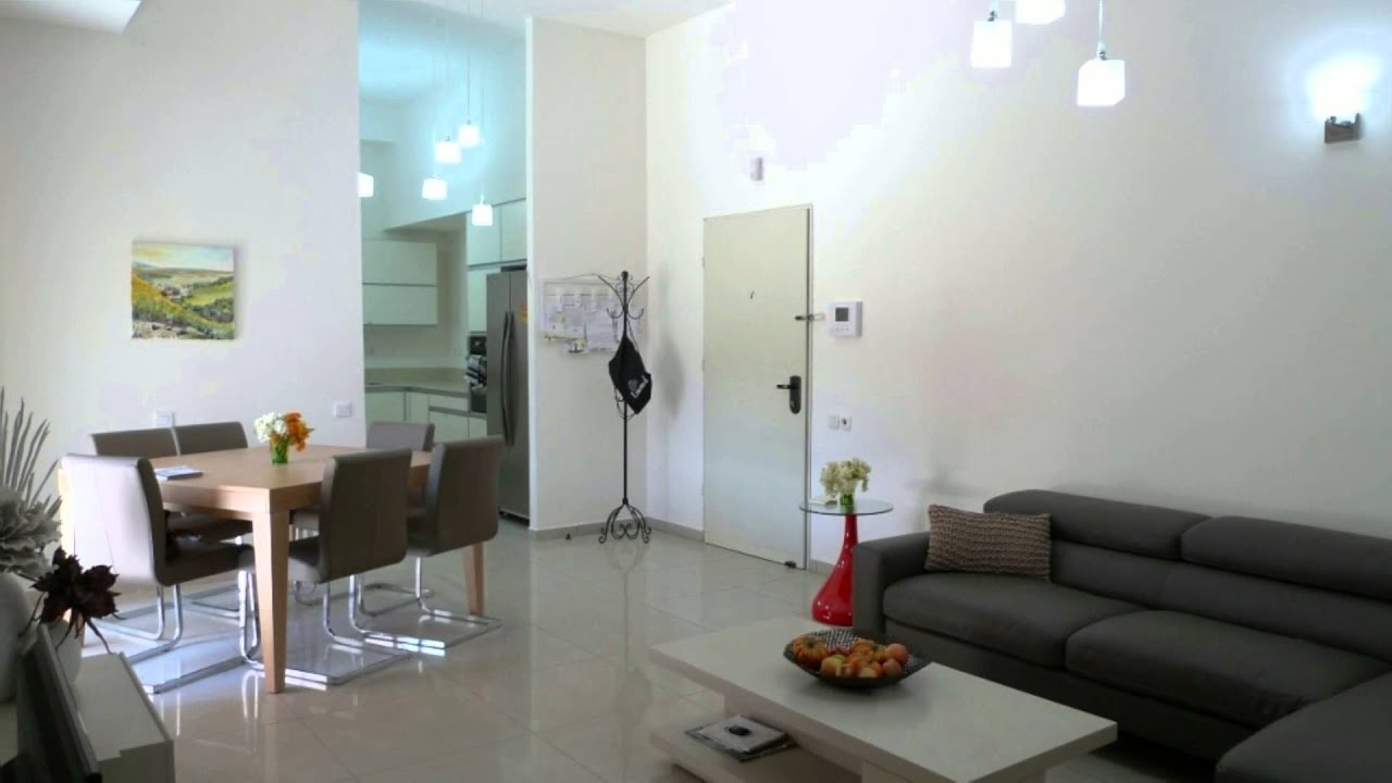 Fabulous 2 Bed Garden Apartment In A Secured Building In The