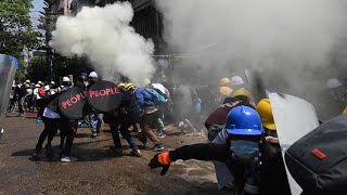 Birmanie : encore des milliers de manifestants dans les rues malgré la répression