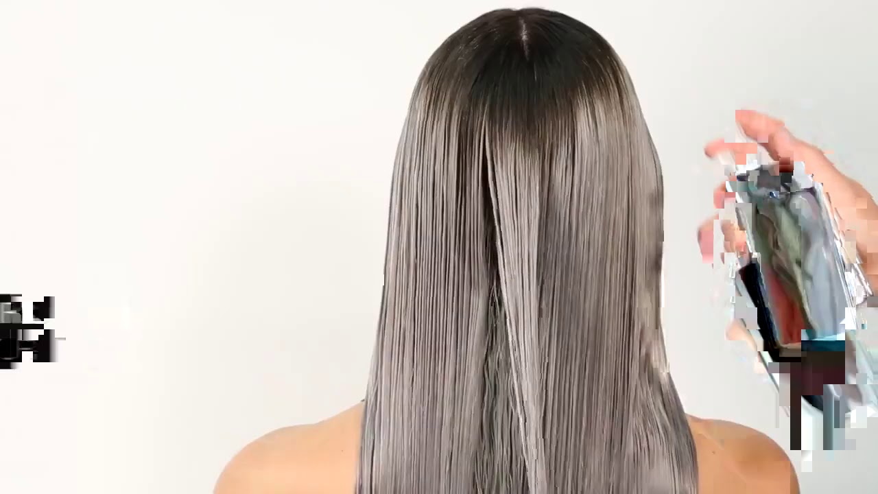 How to use Color Wow Dream Coat Supernatural Spray | Cosmetify - YouTube