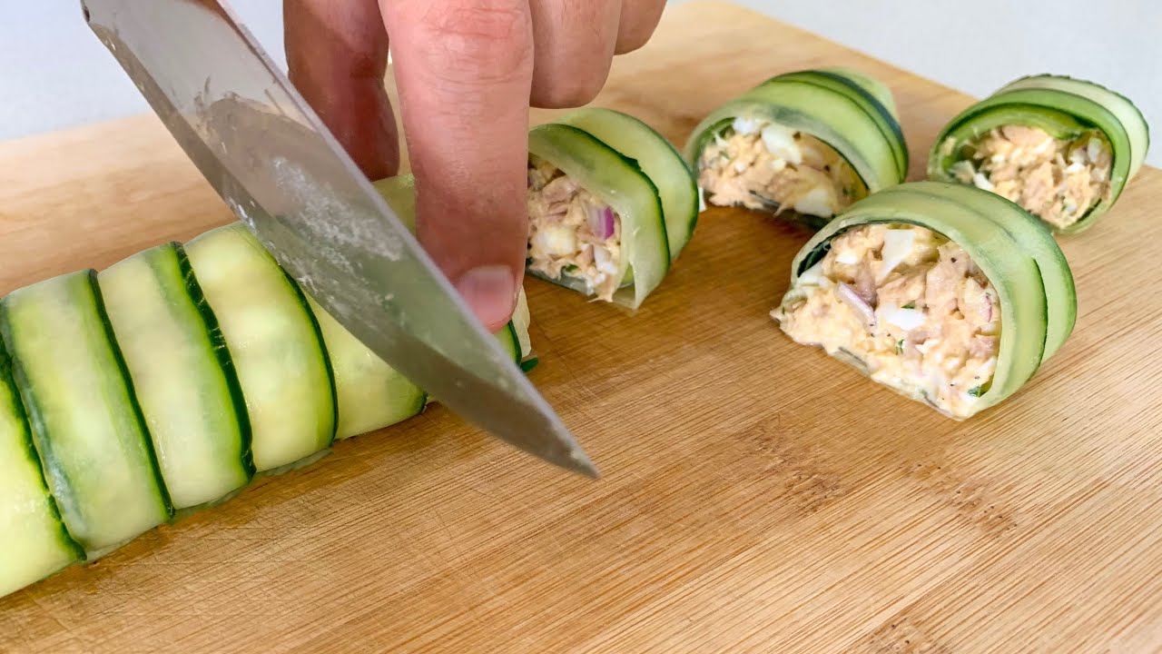 Настолько свежее и легкое, что уже не перестанешь есть! Вкусный рулет из огурцов