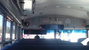 LAFD E7 Code3 close to the street(Badanaum Hide-and-seek)