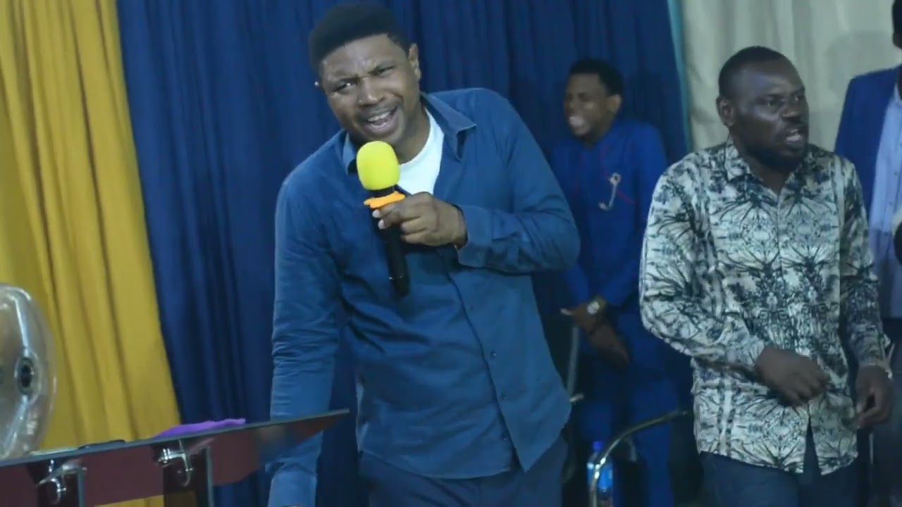  Watch as Apostle Babs Adewunmi Prophetically Maps out the Spirit Structure of Aliade!