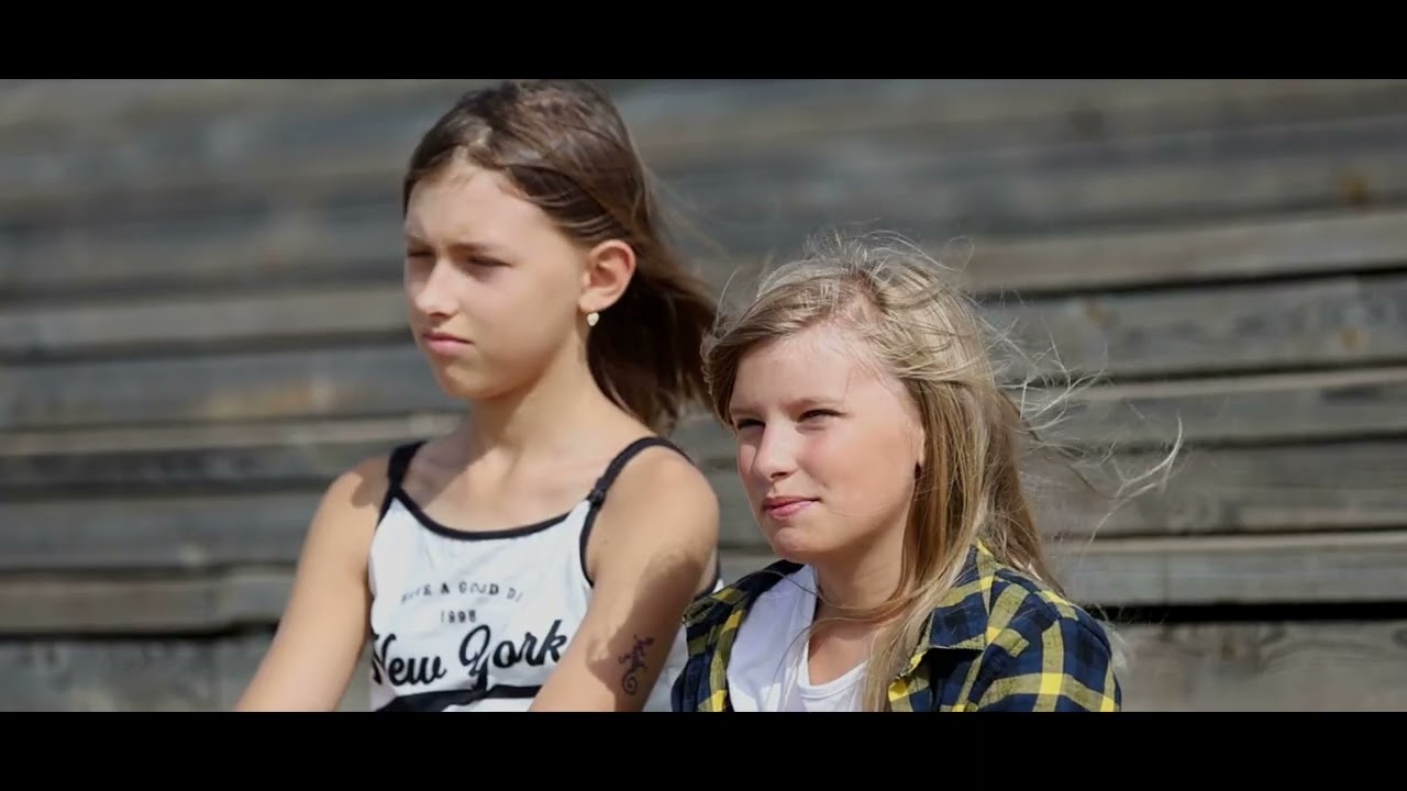 Trwaj, chwilo - Lunaria (cover w wykonaniu wokalistek Studia Efendi Clue)