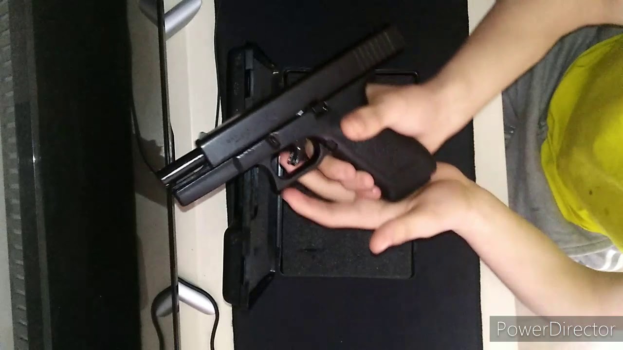 Unboxing Glock 17 Cal.9 a salve 