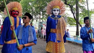 Wadidaaw....!! kita arak Ondel Ondel Betawi di panggil danau Setu babakan