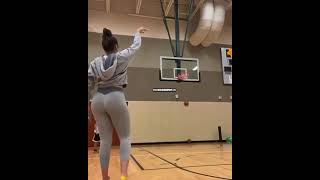 Thick Cheeks Tho & Shes Not Missing Any Shots