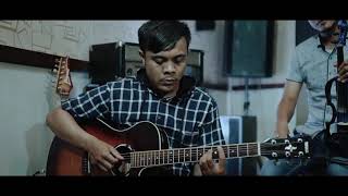 #Sadunafiddunya #AiKhodijah #ViralQoshidahSholawat.            SA'DUNA FIDDUNYA COVER By AI KHODIJAH