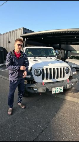 このマフラーサウンドがヤバ過ぎた🤣🤣🤣 #shorts #jeepwrangler #マフラー交換 #高級車 #ドッキリ
