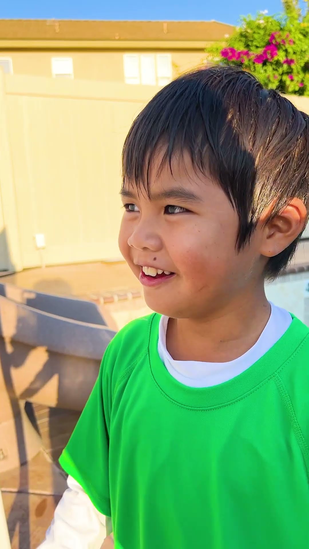 No Snacks in the Pool – Ben and Bobby Learn Why!