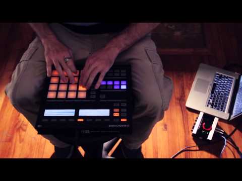 Justin Aswell - Mashing Buttons (Maschine Solo)