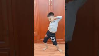 Tài không đợi tuổi. Bé trai nhảy hip hop siêu dễ thương. Dạy bé nhảy hiphop, dạy bé nhảy Dance