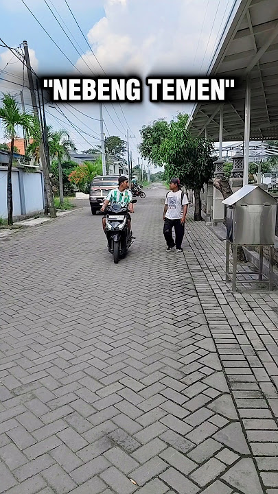 saling membantu sesama manusia