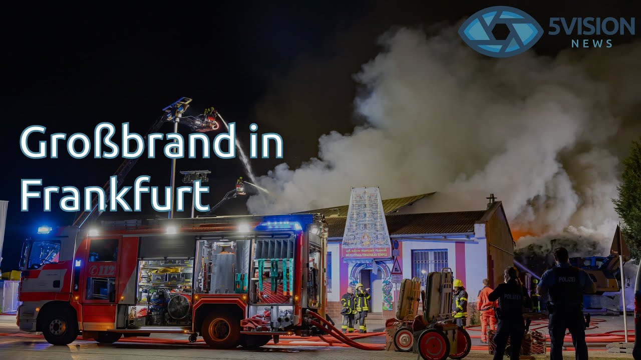 Frankfurt: Vollbrand einer Lagerhalle - Feuerlöschboot im Einsatz