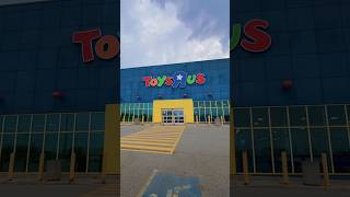 I love Toys R Us! 🫶 #squishmallows #squish #viral #shorts #short #toysrus #squishville #canada
