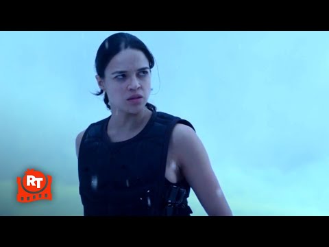 Resident Evil Retribution 2012 Alice Vs Rain Scene Movieclips