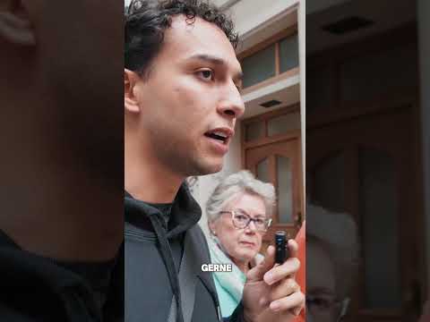 Meine Oma probiert zum ersten Mal Döner 😂 — Video von Schmiddi Schmeckts auf YouTube