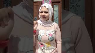 Sigemoy Jilbab Montok